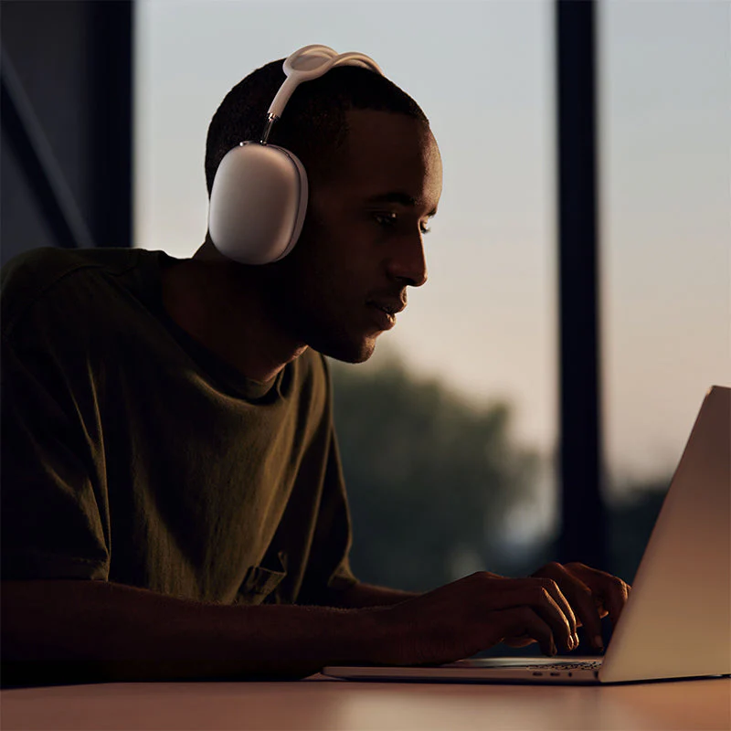 AirPods Max Silver - Image 3